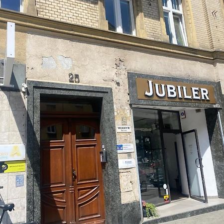 Przytulna Kawalerka 10Min Pieszo Od Dworca/Galerii Apartment Katowice Bagian luar foto
